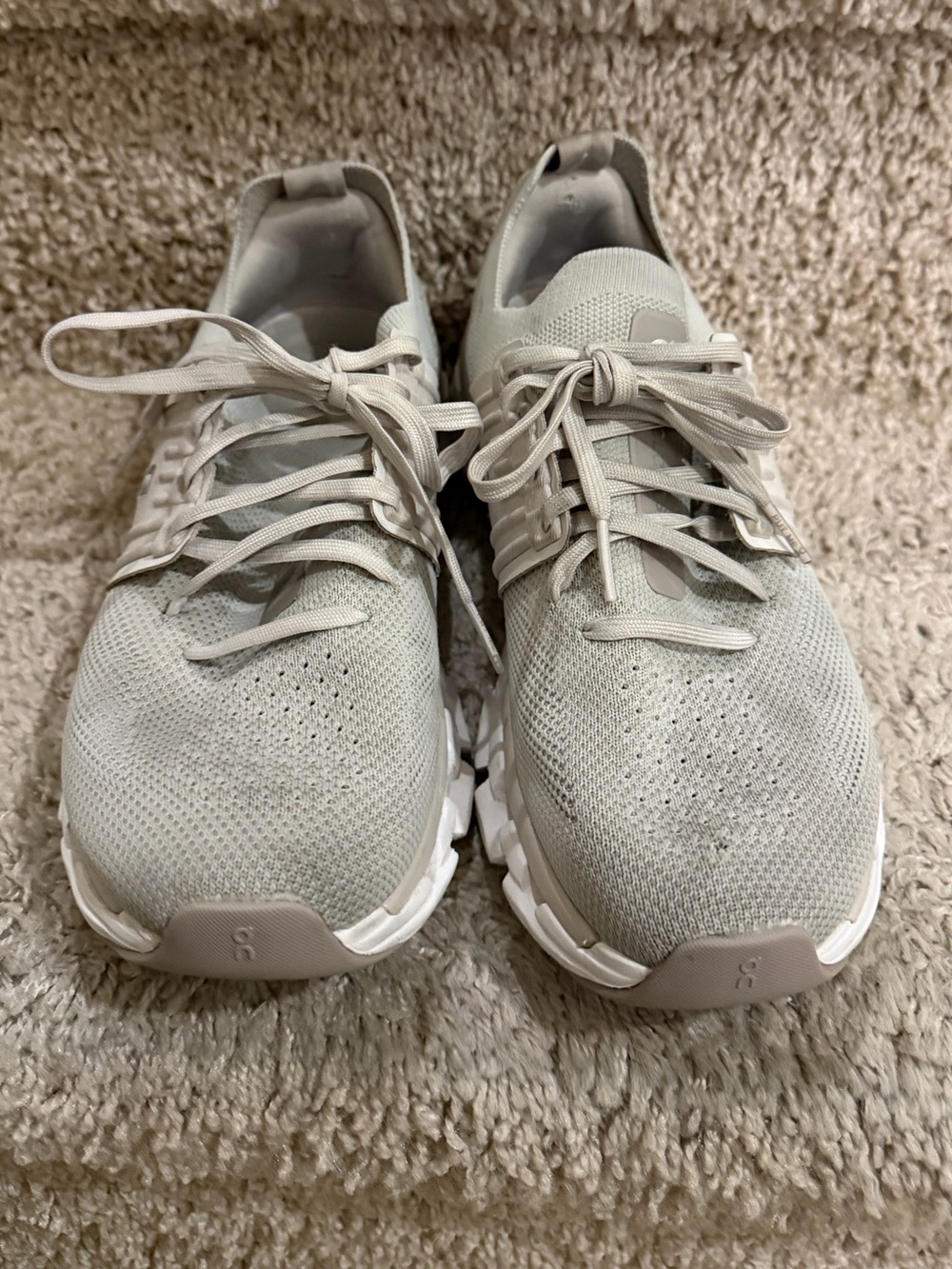 On Running Women's Cloudswift 4 Sneakers - Light Beige/Taupe Gray